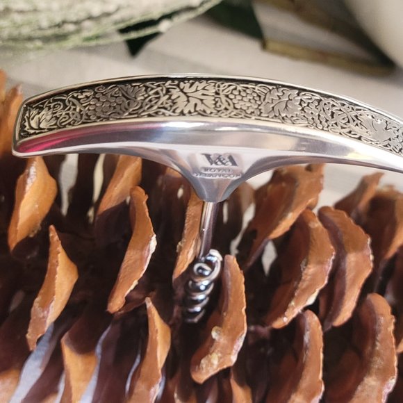 NIB Royal Selangor Victoria and Albert Museum William Morris Pewter Corkscrew - Picture 11 of 12